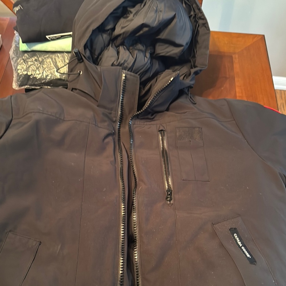 Canada goose bomber, xl excellent cond